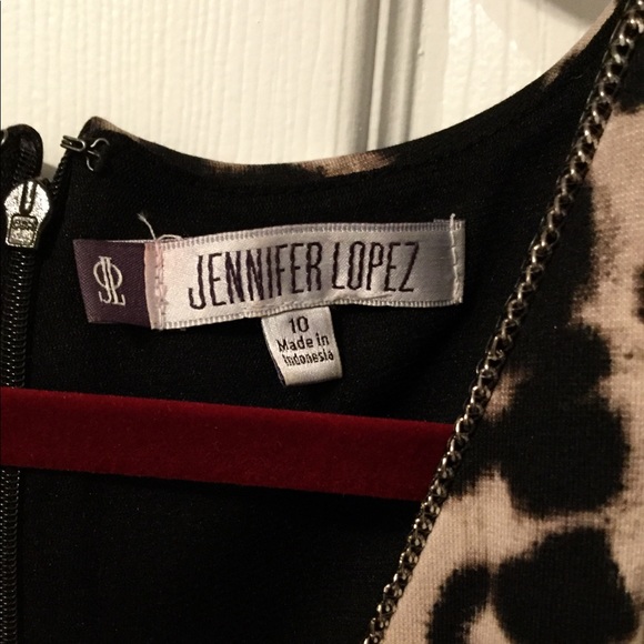 Jennifer Lopez Leopard Dress - Picture 3 of 6